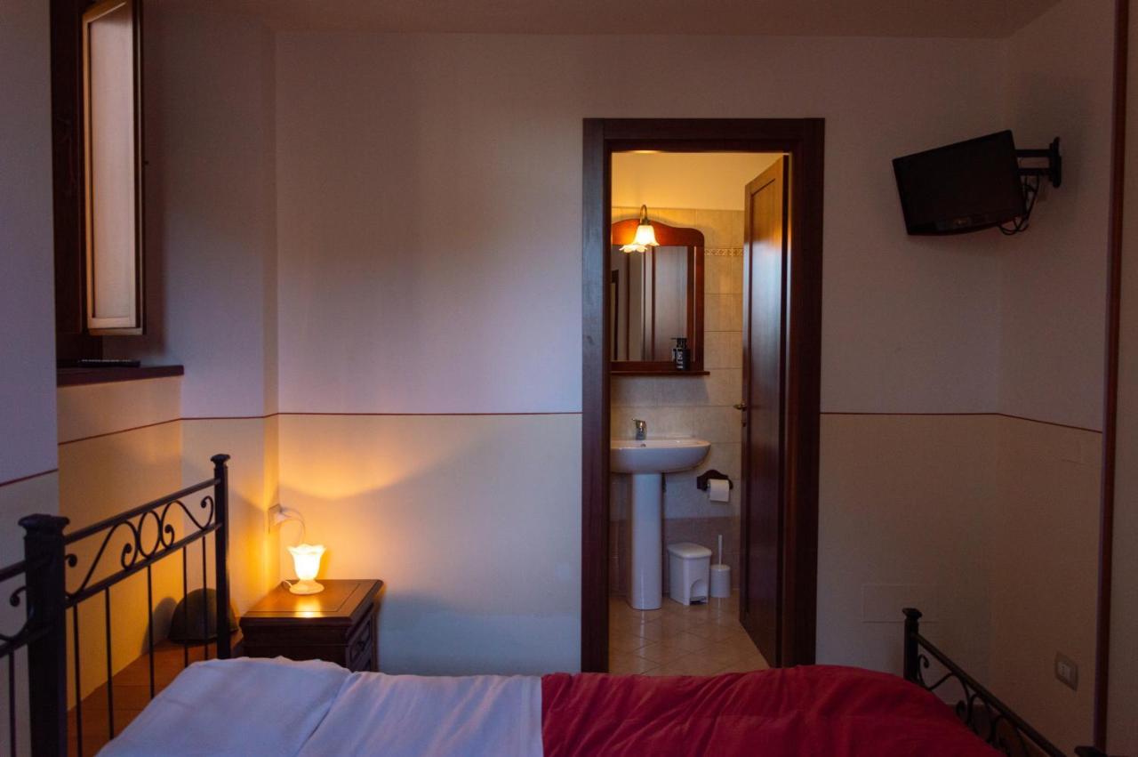 Il Vicolo De Ascesi Apartman Assisi Kültér fotó